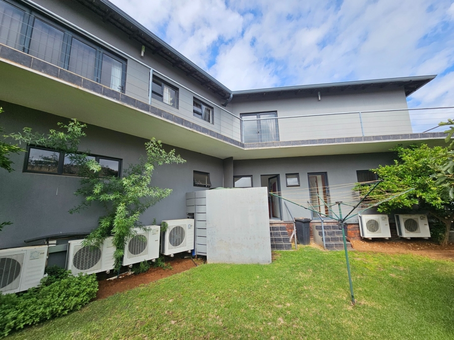 5 Bedroom Property for Sale in Woodland Hills Free State